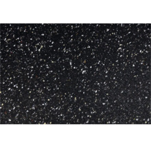 Černá gumová rohož s barevnými tečkami pro fitness a studio