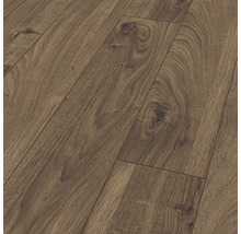 Detail laminátové podlahy s dřevěným vzhledem