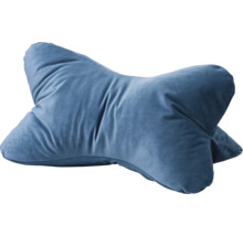 Polštář na krk ve tvaru kosti