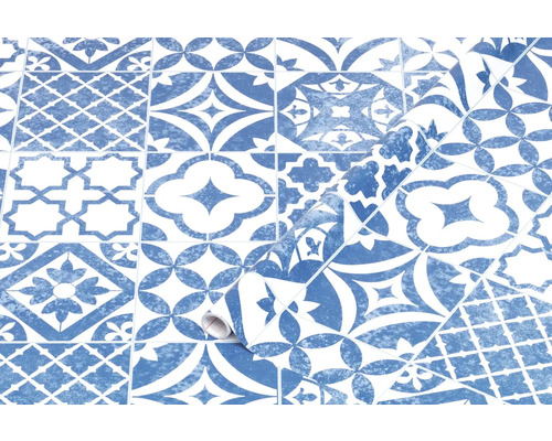 Role vinylové tapety s designem dlaždic