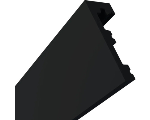 Černý profil pro použití ve stavebních projektech