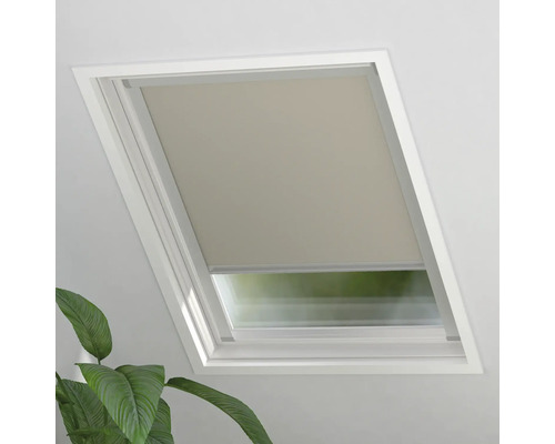 Střešní okno s roletou pro zatemnění