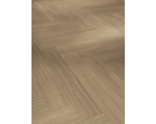 Pokládka laminátové podlahy ve vzoru rybí kosti