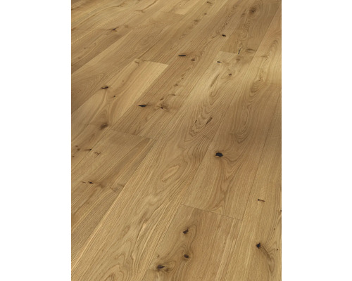 Parketová podlaha z dubového dřeva