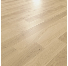 Světlá dřevěná parketová podlaha