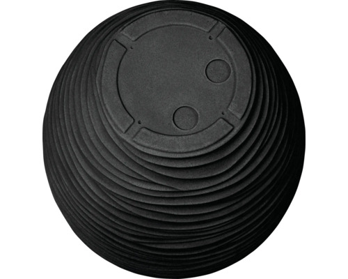 Černý květináč s rýhovaným povrchem