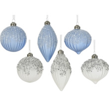 Různě tvarované ozdoby na vánoční stromeček s dekorem