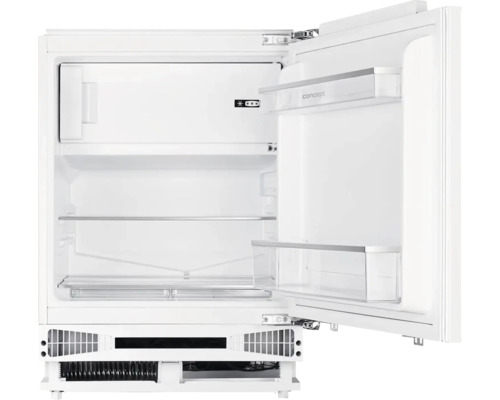 Otevřená bílá chladnička s policemi