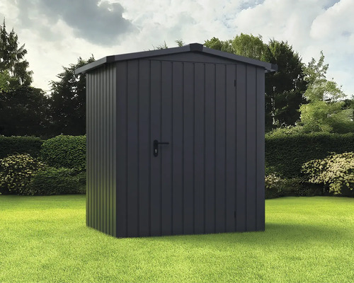 Kovová zahradní skříň na trávníku