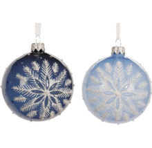 Dvě vánoční koule se vzorem sněhové vločky