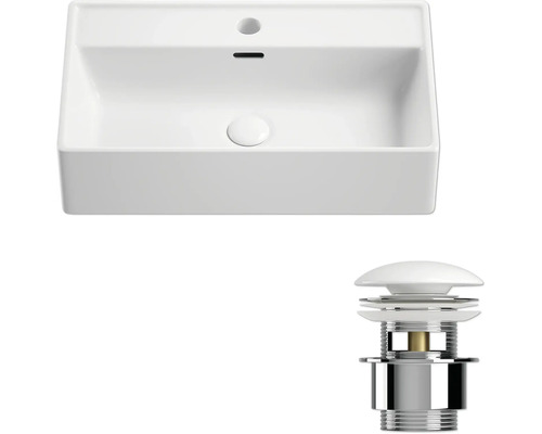 Pohled shora na umyvadlo s odtokovou armaturou