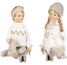 Dekorativní zimní figurky, chlapec a dívka na saních