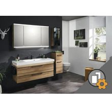 Koupelna s umyvadlovou skříňkou, zrcadlovou skříňkou, vysokou skříňkou a závěsným WC pro stylový vzhled