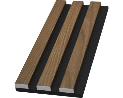 Akustický panel s dřevěnými lamelami na černé plsti