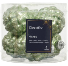 Šest zelených skleněných vánočních koulí s třpytkami v obalu