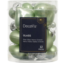 Dvanáct zelených skleněných vánočních koulí v průhledné nádobě