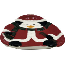 Ozdobná mísa s designem tučňáka s vánoční čepicí a šálou