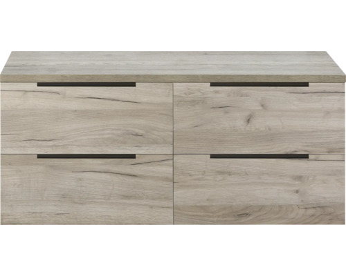 Komoda se čtyřmi zásuvkami a vzhledem dřeva