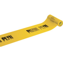 Výstražná páska s nápisem Pozor tekutina