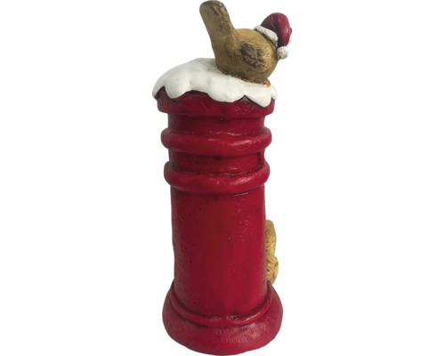 Dekorativní poštovní schránka s ptáčkem a vánoční čepicí jako vánoční dekorace do interiéru