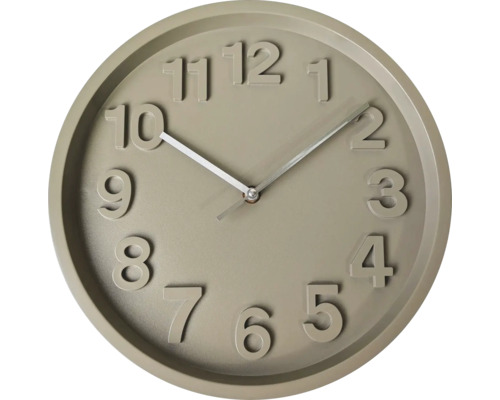 Nástěnné hodiny s vyvýšenými číslicemi