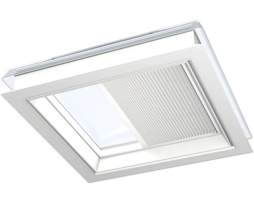 Střešní okno s částečně otevřenou plisovanou žaluzií pro ochranu proti slunci