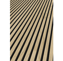 Dřevěné panely s lamelovou strukturou pro design stěn a stropů