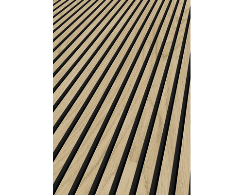 Dřevěné panely s lamelovou strukturou pro design stěn a stropů