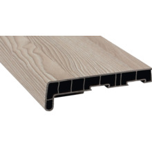 Plastový okenní parapet s dřevěným dekorem
