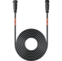 Černý připojovací kabel s konektorem na obou koncích