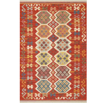 Vzorovaný koberec s geometrickými tvary