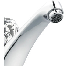 Lesklá kovová vodovodní baterie s křišťálově podobnou rukojetí