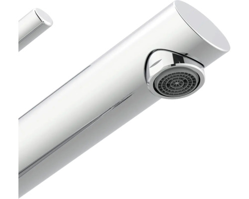 Detail lesklé vodovodní baterie