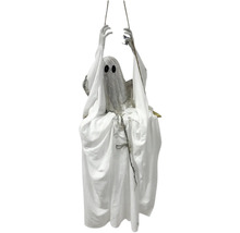 Halloweenská dekorace duch se závěsem