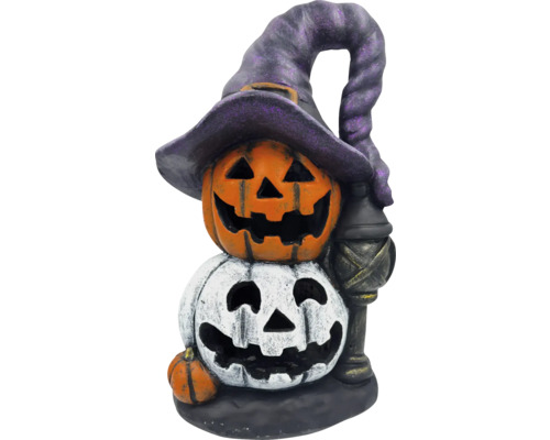 Halloweenská dekorace s dýněmi, čarodějnickým kloboukem a lucernou