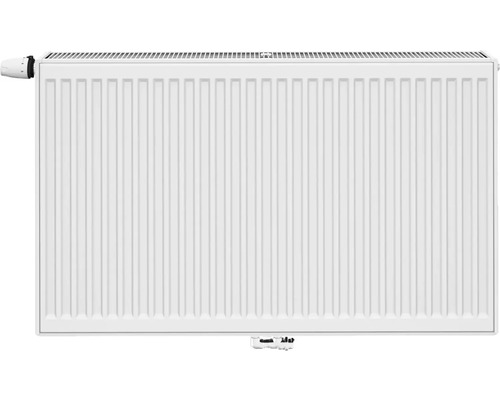Bílý radiátor s termostatickým ventilem