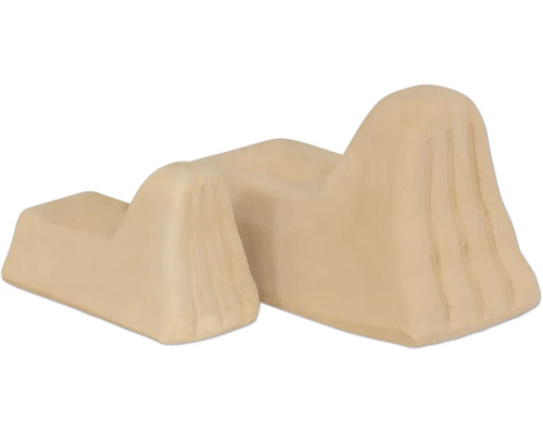 Dva světle hnědé dřevěné stupňovité podesty