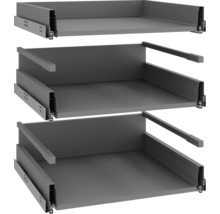 Tři zásuvkové prvky pro skříně různých výšek