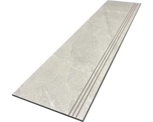 Keramický schodišťový stupeň se třemi drážkami