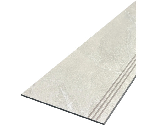 Keramická schodová dlaždice s drážkami pro větší bezpečnost