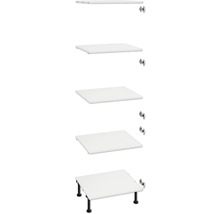 Nábytkový korpus s policemi a nožičkami