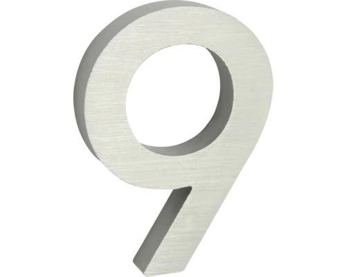 Číslo domu 9 z kovu