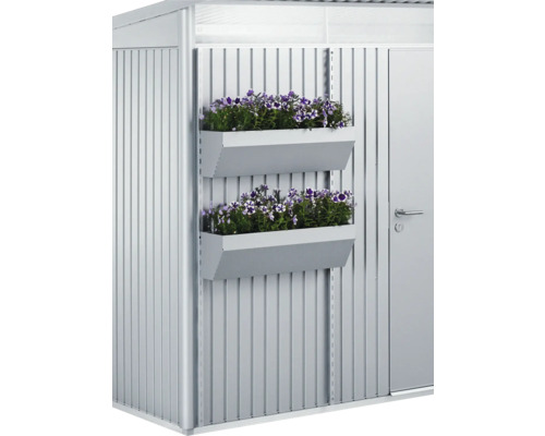 Truhlíky na květiny Biohort FloraBoard 82 x 25 x 188 cm 2 ks stříbrné metalické Zahradní domek se dvěma osázenými truhlíky