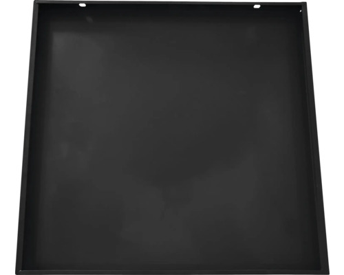 Černá kovová květinová miska s otvory pro upevnění.