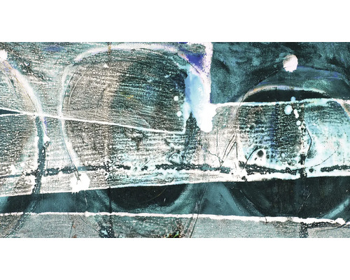 Detailní záběr abstraktního obrazu na plátně s geometrickými tvary a strukturami