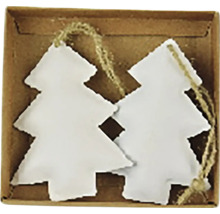 Dvě bílé ozdoby na vánoční stromeček ve tvaru vánočního stromku v krabici