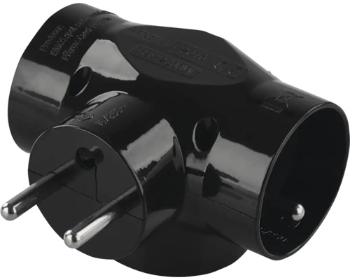 Černý adaptér s ochranným kontaktem se třemi zásuvkami