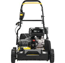 Provzdušňovač trávníku pro péči o zahradu