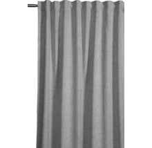 Šedý závěs se skládaným zavěšením na záclonové tyči