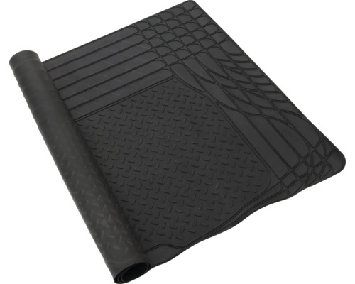 Černá gumová rohož se stočeným koncem a strukturovaným designem